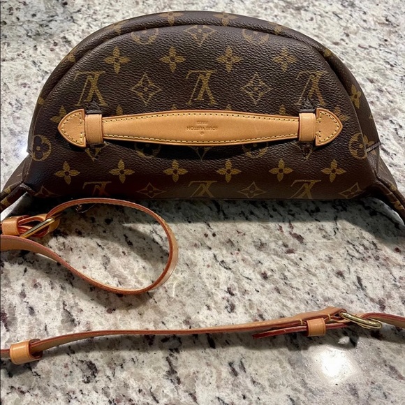 louis vuitton bumbag / bum bag - Picture 4 of 12
